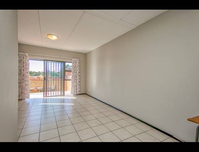 2 BEDROOM DUPLEX TO LET IN WILGEHEUWEL